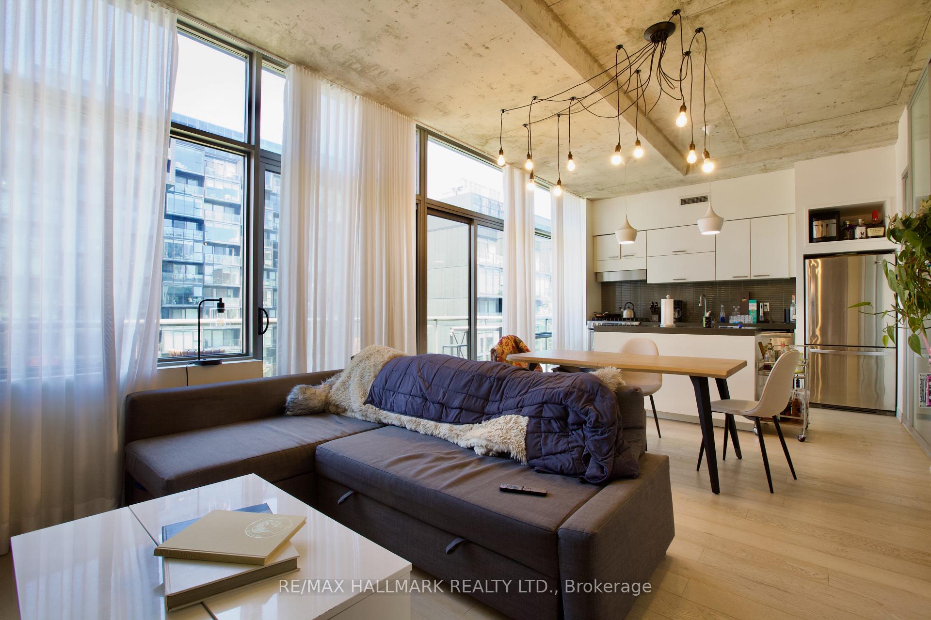 Photo 5 of Unit 1010, 55 Stewart Street, Toronto, Waterfront Communities — HOMEH
