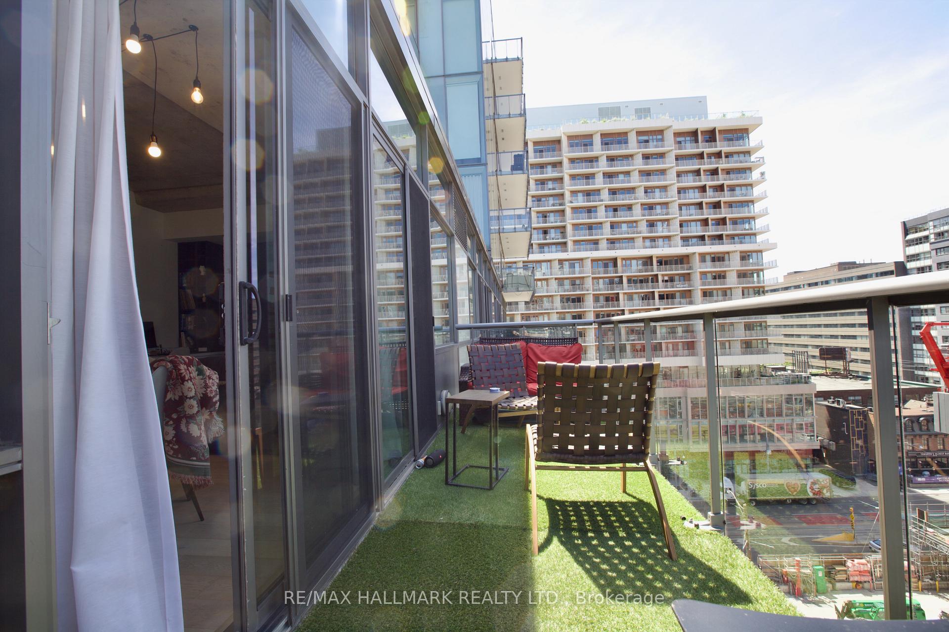 Photo 8 of Unit 1010, 55 Stewart Street, Toronto, Waterfront Communities — HOMEH