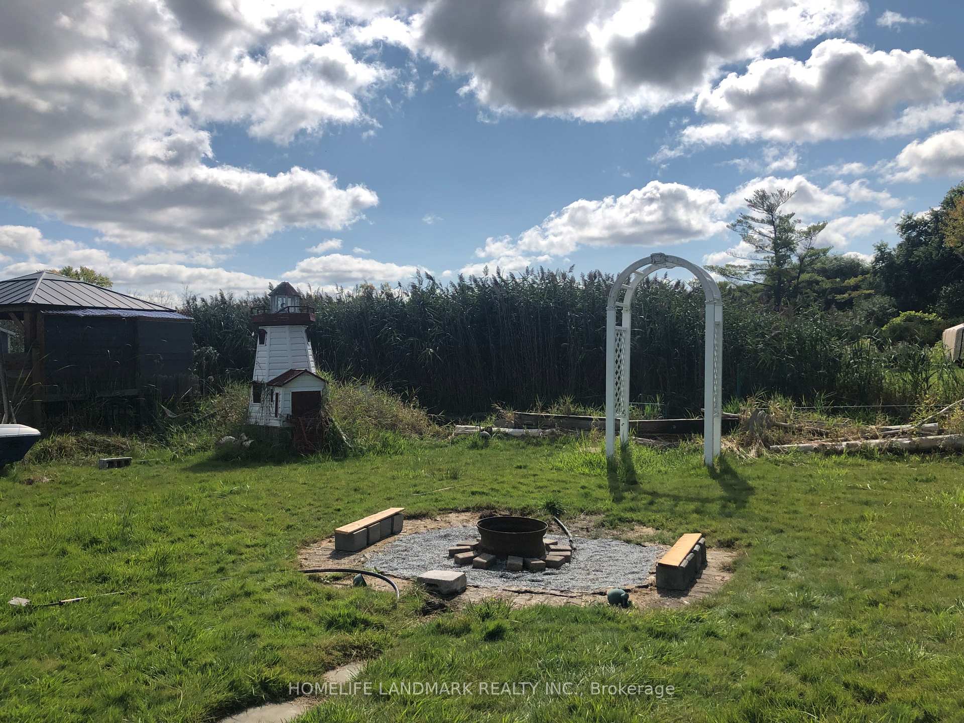 Photo 13 of 5 Bowers Road, East Gwillimbury, Holland Landing — HOMEH
