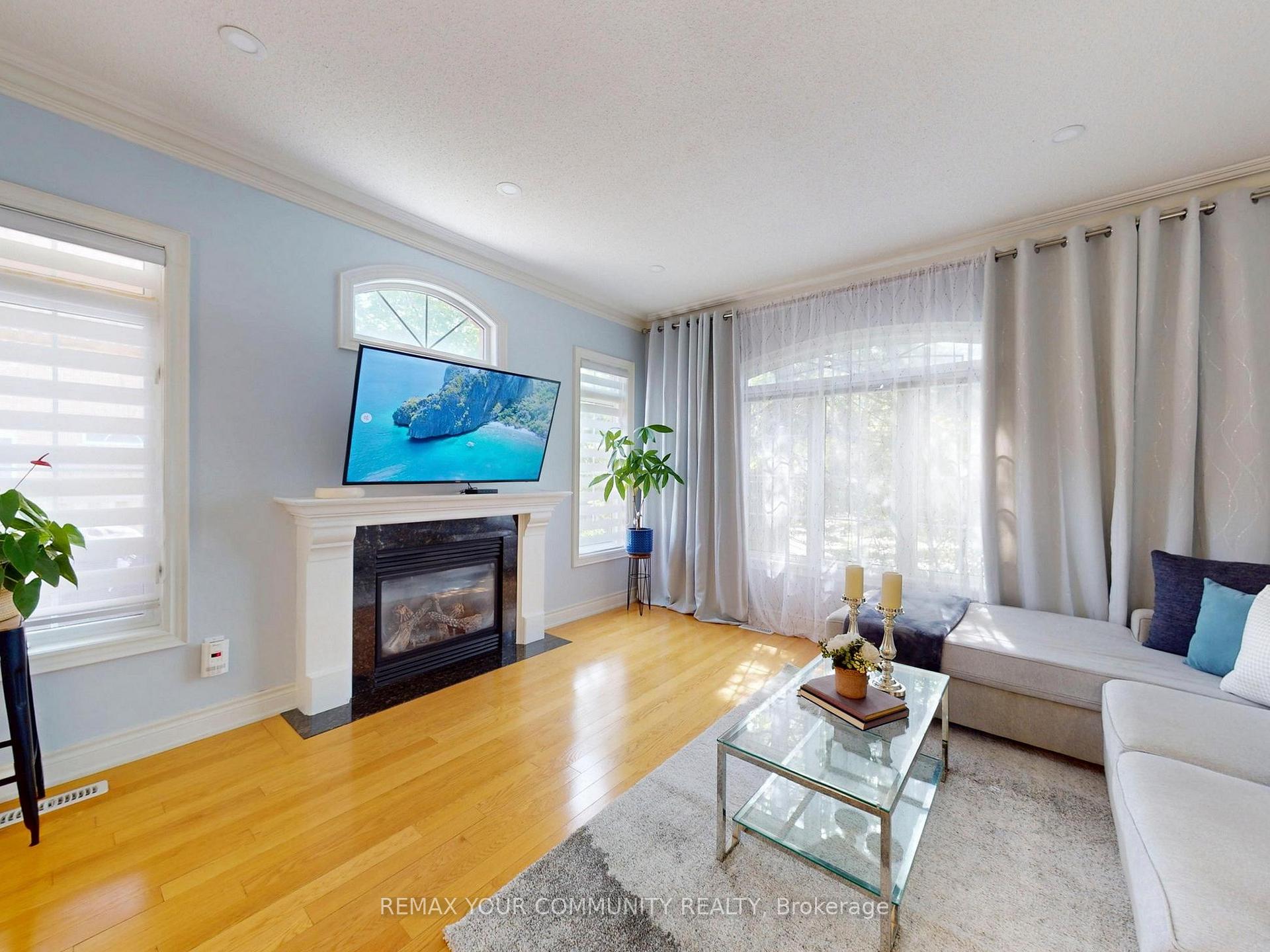 Photo 6 of 507 Autumn Hill Boulevard, Vaughan, Patterson — HOMEH