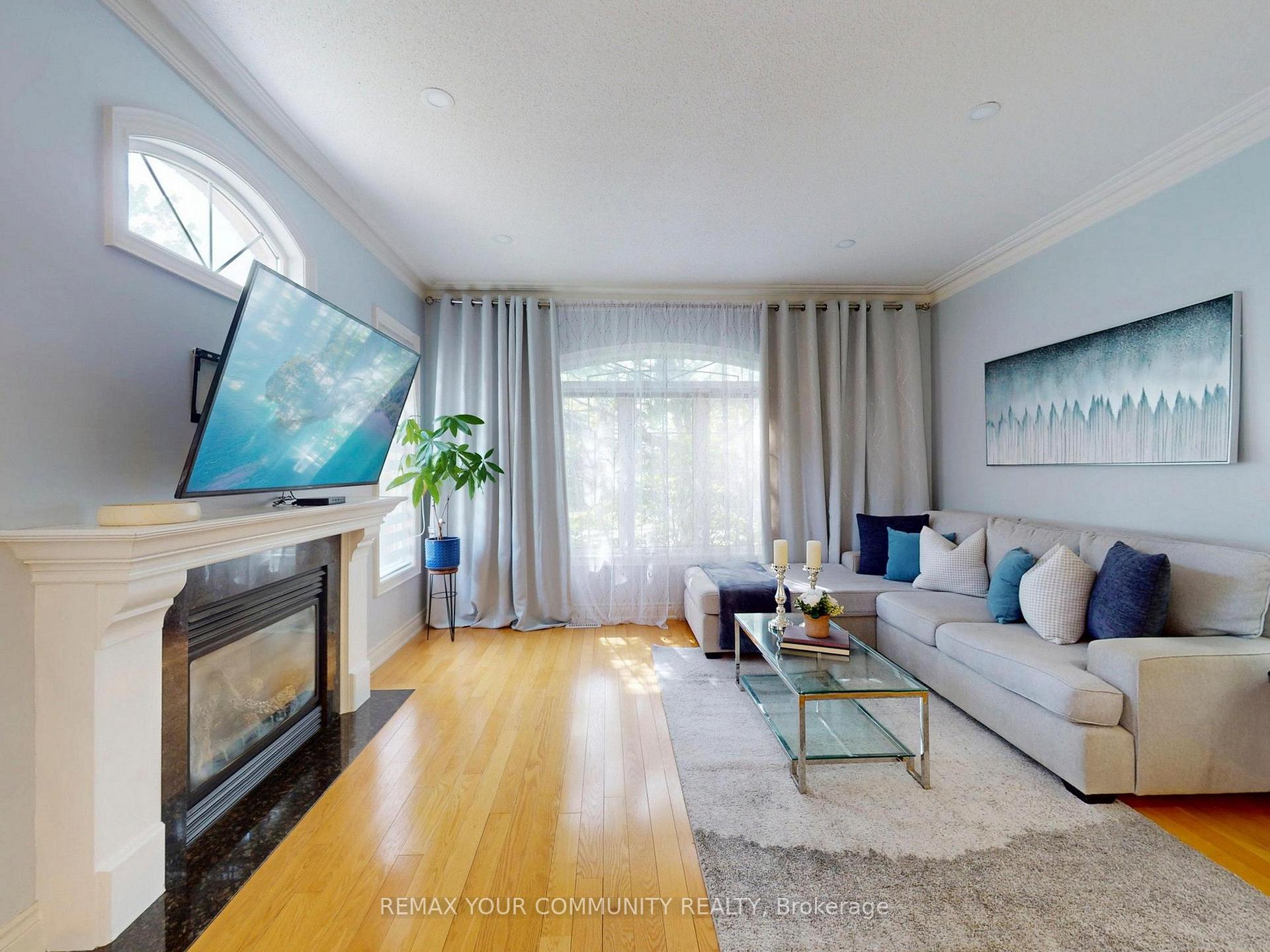 Photo 8 of 507 Autumn Hill Boulevard, Vaughan, Patterson — HOMEH