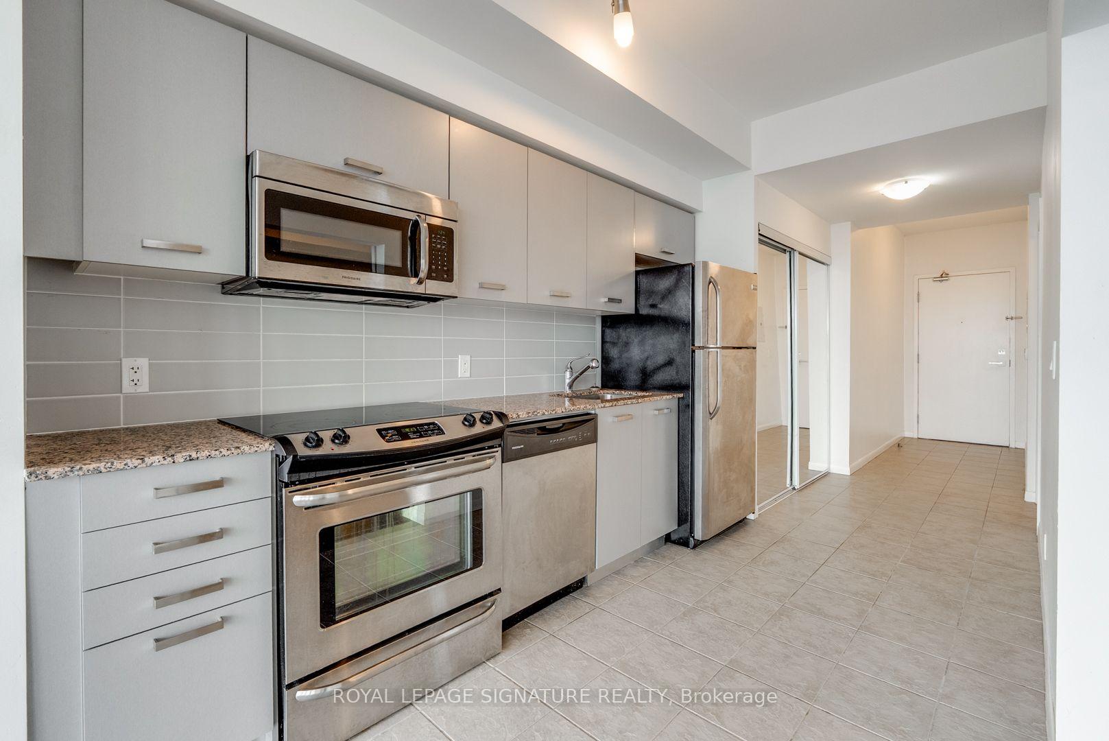 Photo 3 of Unit 2501, 832 Bay Street, Toronto, Bay Street Corridor — HOMEH