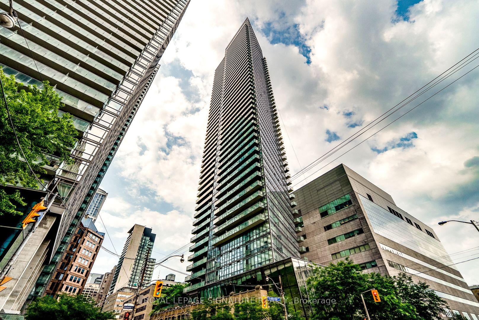 Photo 13 of Unit 2501, 832 Bay Street, Toronto, Bay Street Corridor — HOMEH