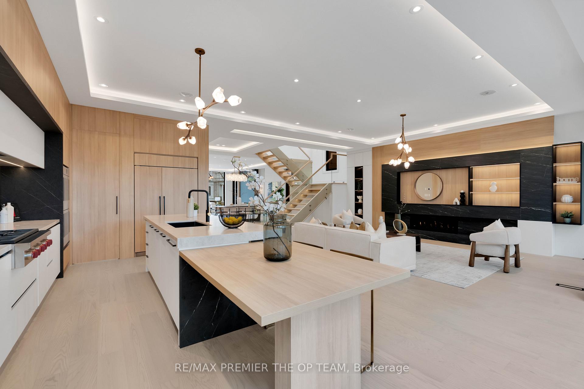 Photo 19 of 487 Coldstream Avenue, Toronto, Bedford Park-Nortown — HOMEH