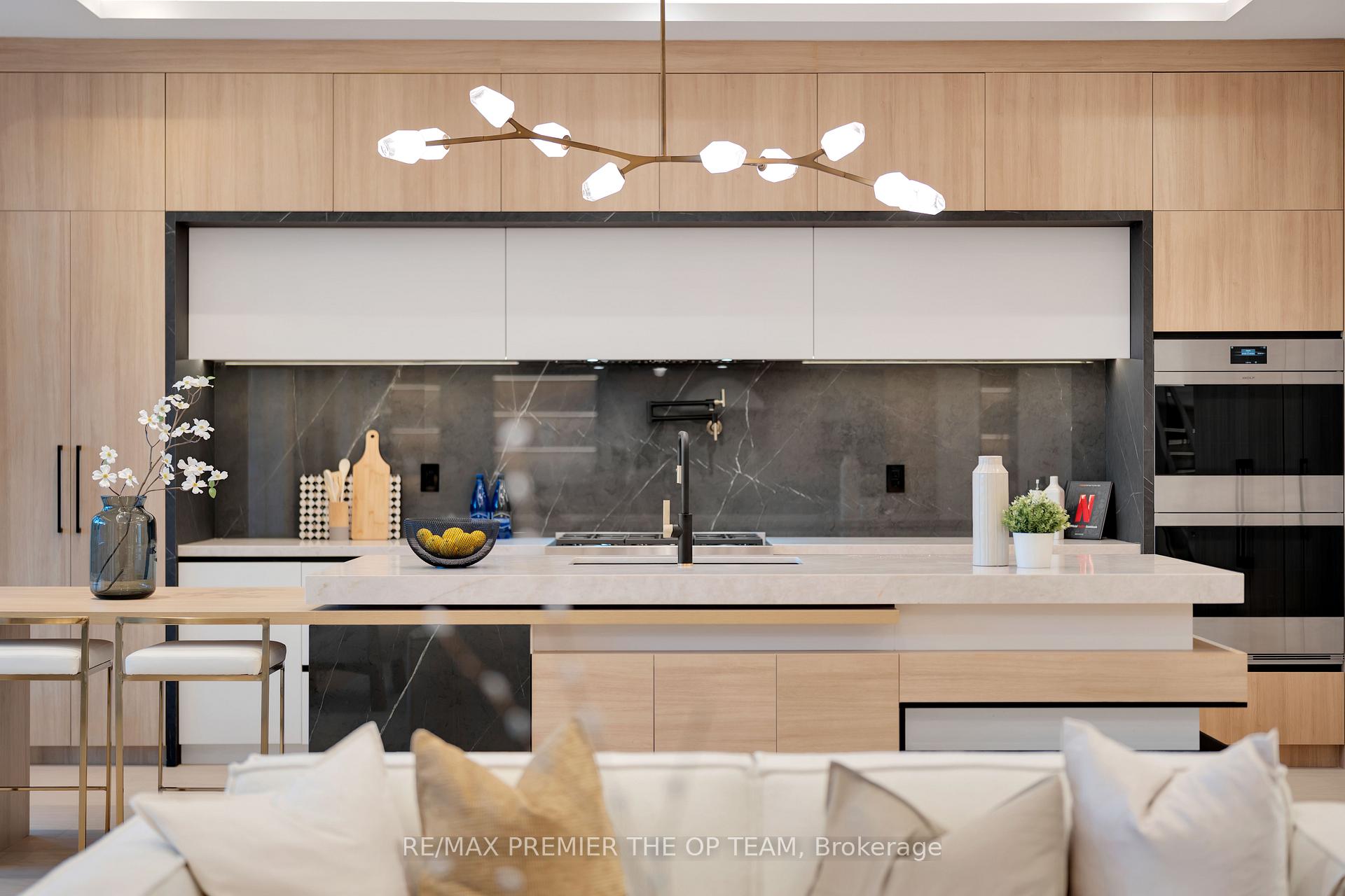 Photo 20 of 487 Coldstream Avenue, Toronto, Bedford Park-Nortown — HOMEH