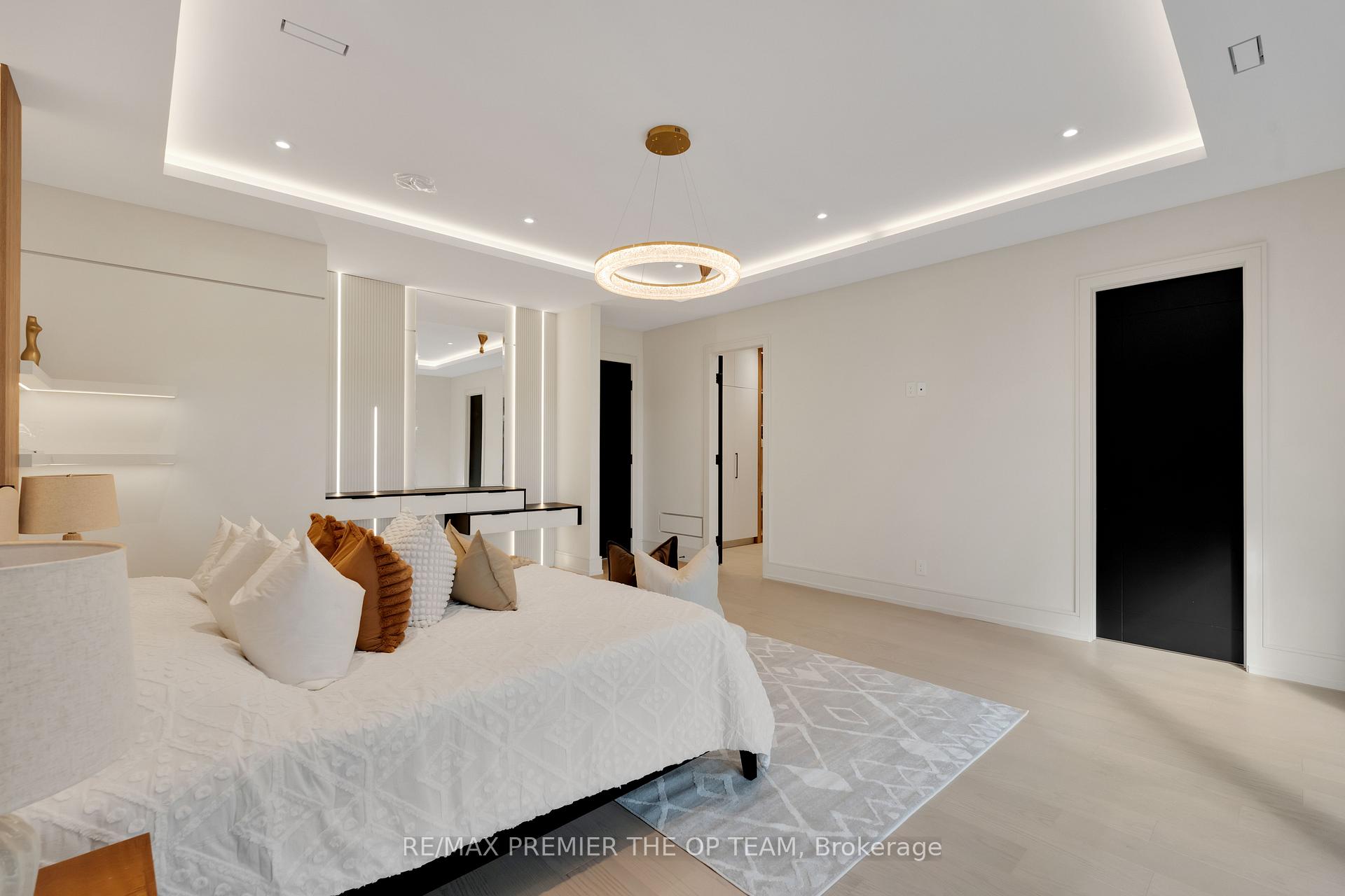 Photo 26 of 487 Coldstream Avenue, Toronto, Bedford Park-Nortown — HOMEH