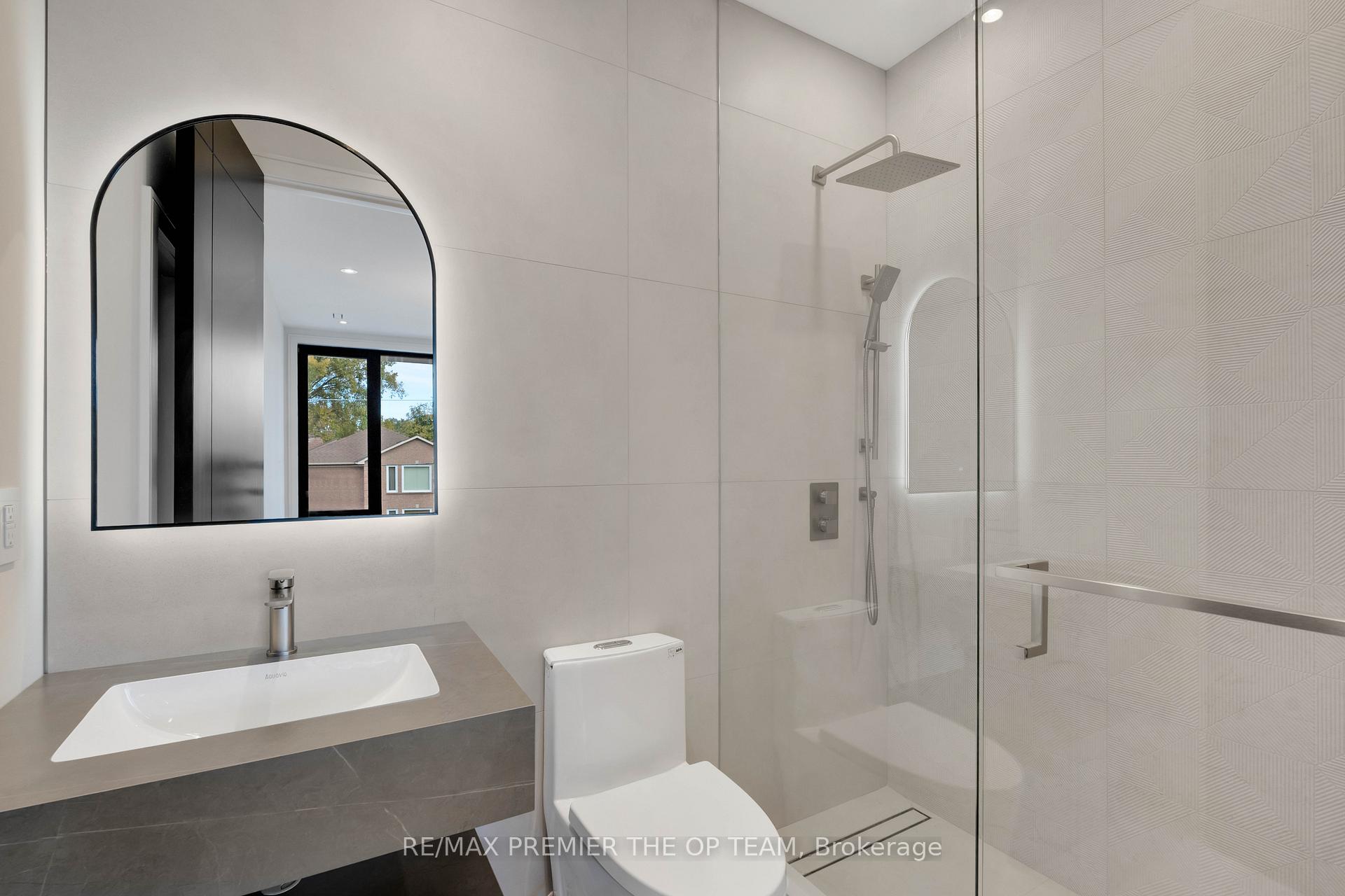 Photo 33 of 487 Coldstream Avenue, Toronto, Bedford Park-Nortown — HOMEH