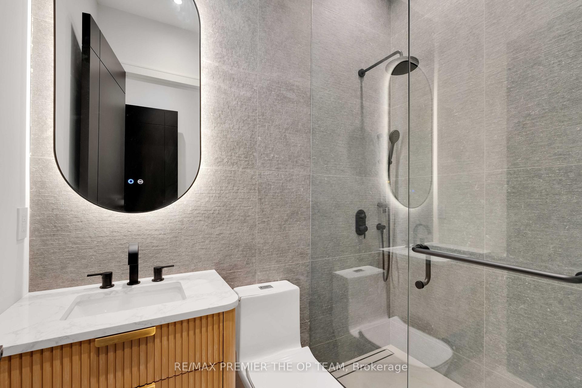 Photo 43 of 487 Coldstream Avenue, Toronto, Bedford Park-Nortown — HOMEH
