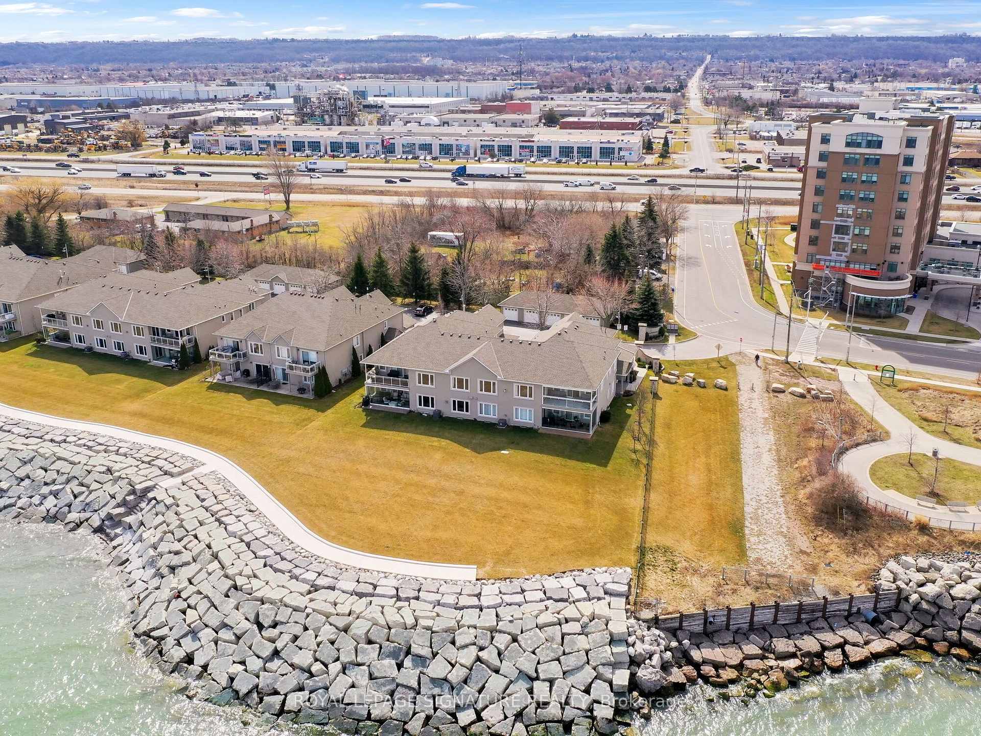Photo 3 of Unit 2, 484 Millen Road, Hamilton, Stoney Creek — HOMEH
