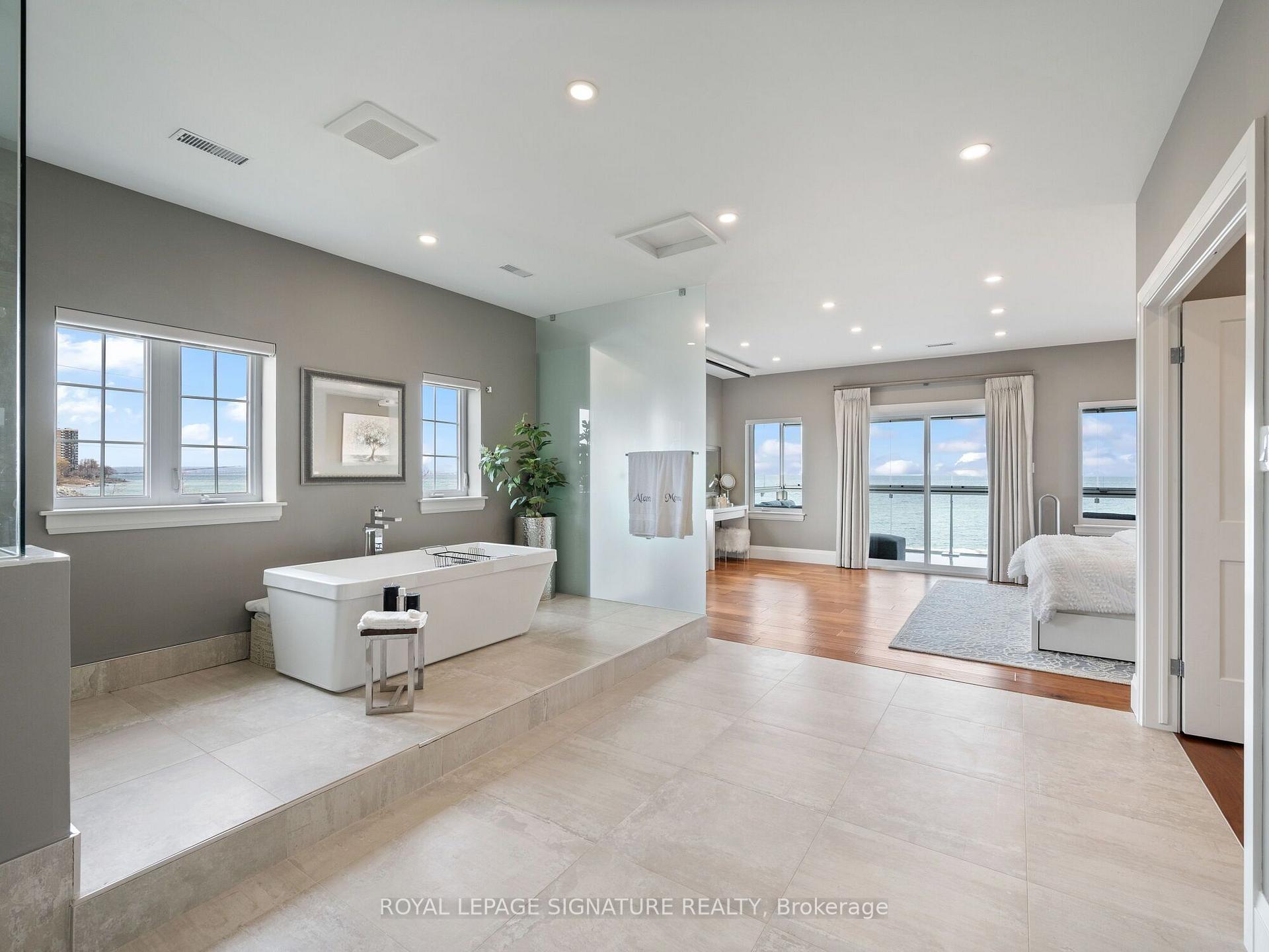 Photo 31 of Unit 2, 484 Millen Road, Hamilton, Stoney Creek — HOMEH