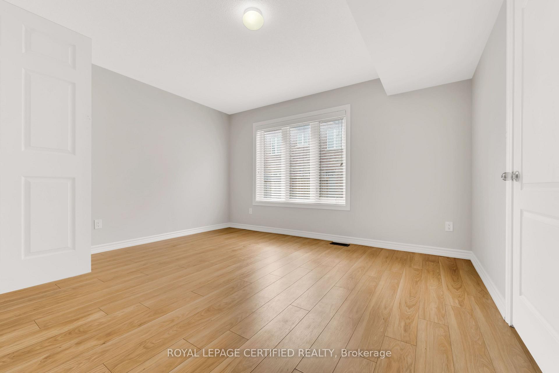 Photo 17 of 13 Shiff Crescent, Brampton, Heart Lake East — HOMEH
