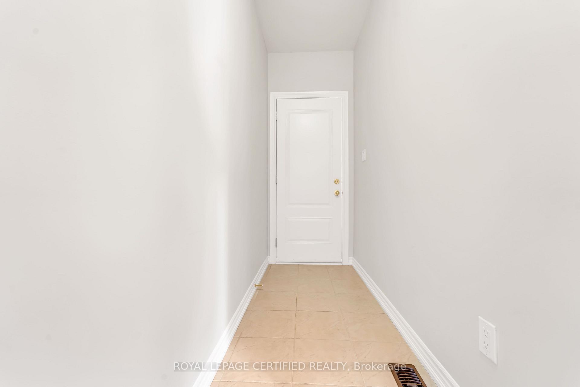 Photo 18 of 13 Shiff Crescent, Brampton, Heart Lake East — HOMEH