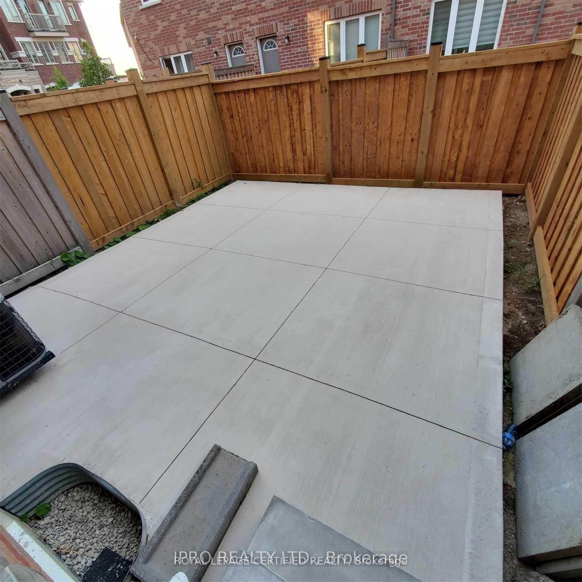 Photo 20 of 13 Shiff Crescent, Brampton, Heart Lake East — HOMEH
