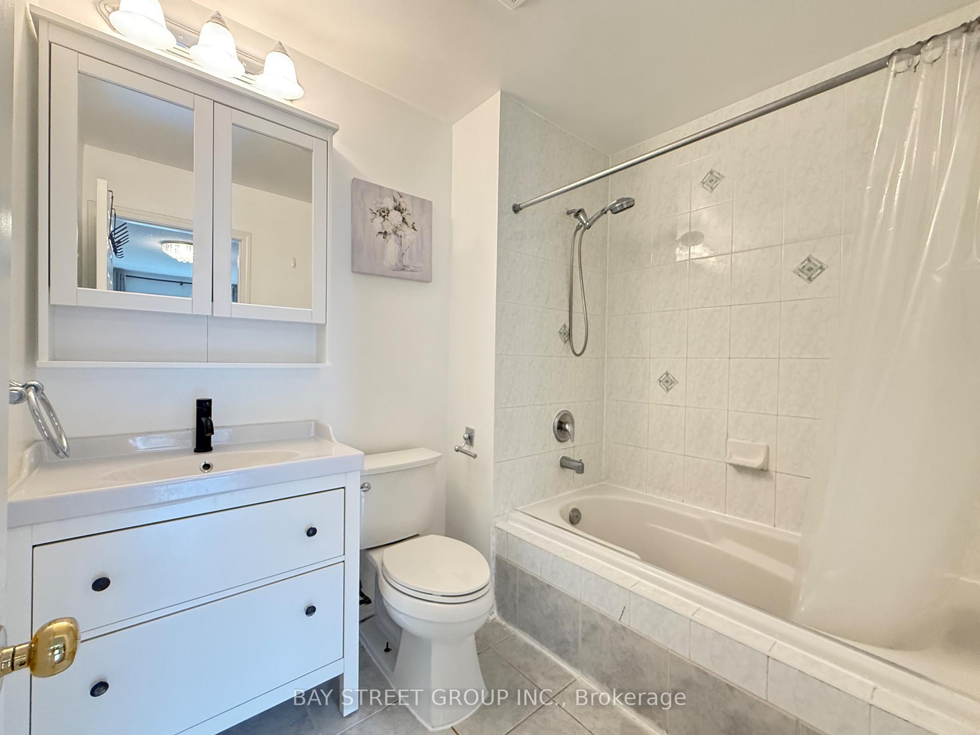 Photo 19 of Unit 16, 20 St Moritz Way, Markham, Unionville — HOMEH