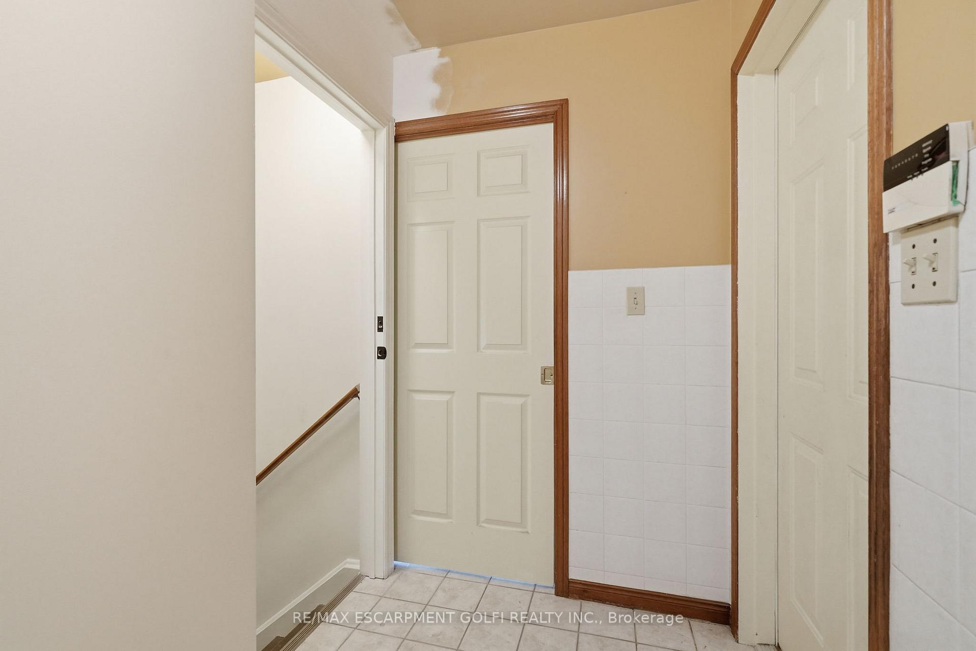 Photo 2 of Unit Lower, 603 Bunting Road, St. Catharines, Bunting/Linwell — HOMEH
