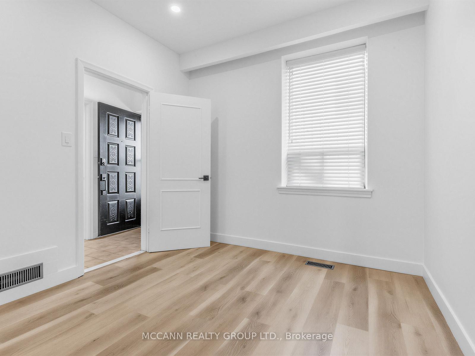 Photo 4 of Unit Main, 5 Clinton Place, Toronto, Palmerston-Little Italy — HOMEH
