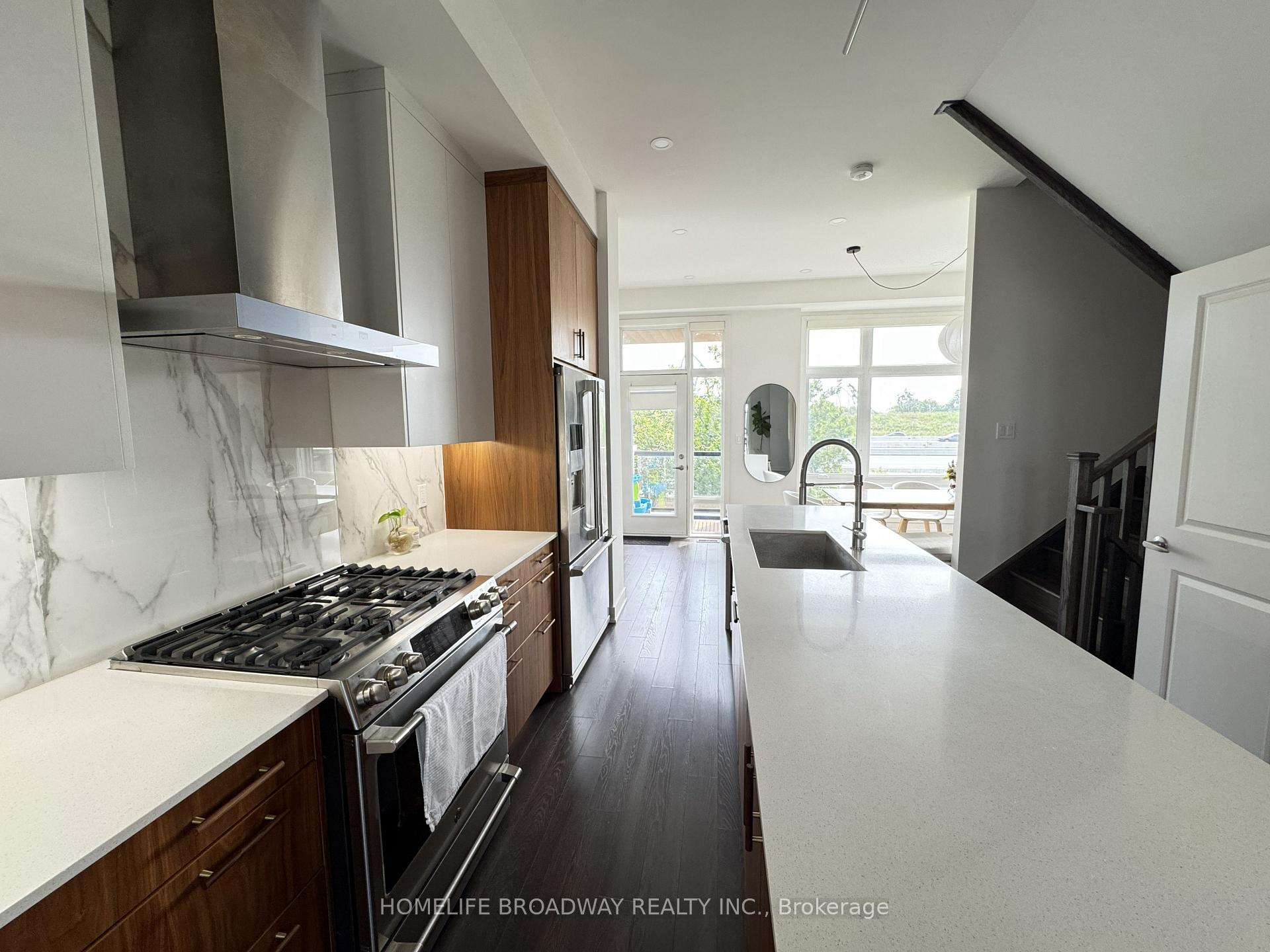 Photo 2 of 99 Carpaccio Avenue, Vaughan, Vellore Village — HOMEH