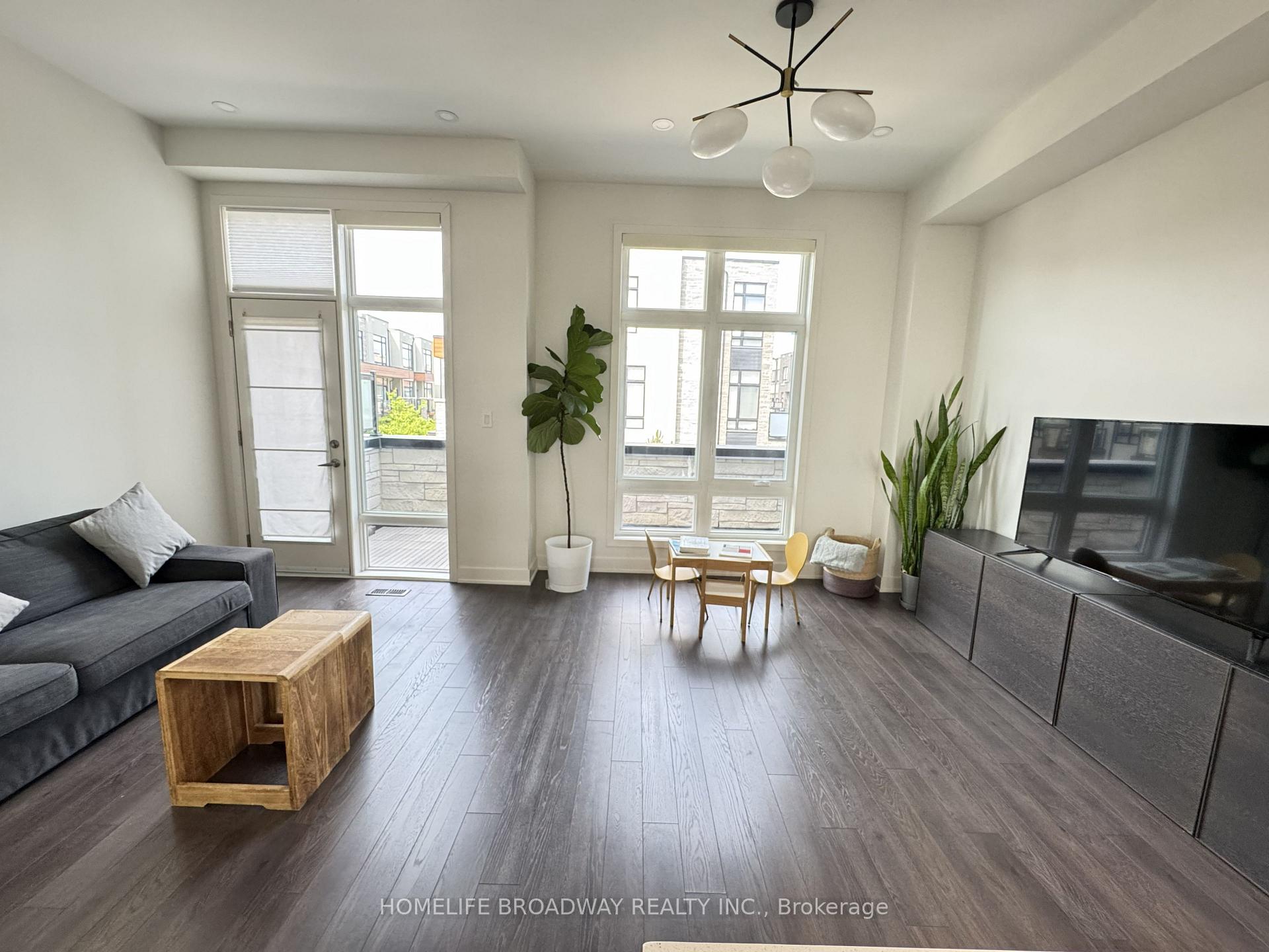 Photo 5 of 99 Carpaccio Avenue, Vaughan, Vellore Village — HOMEH
