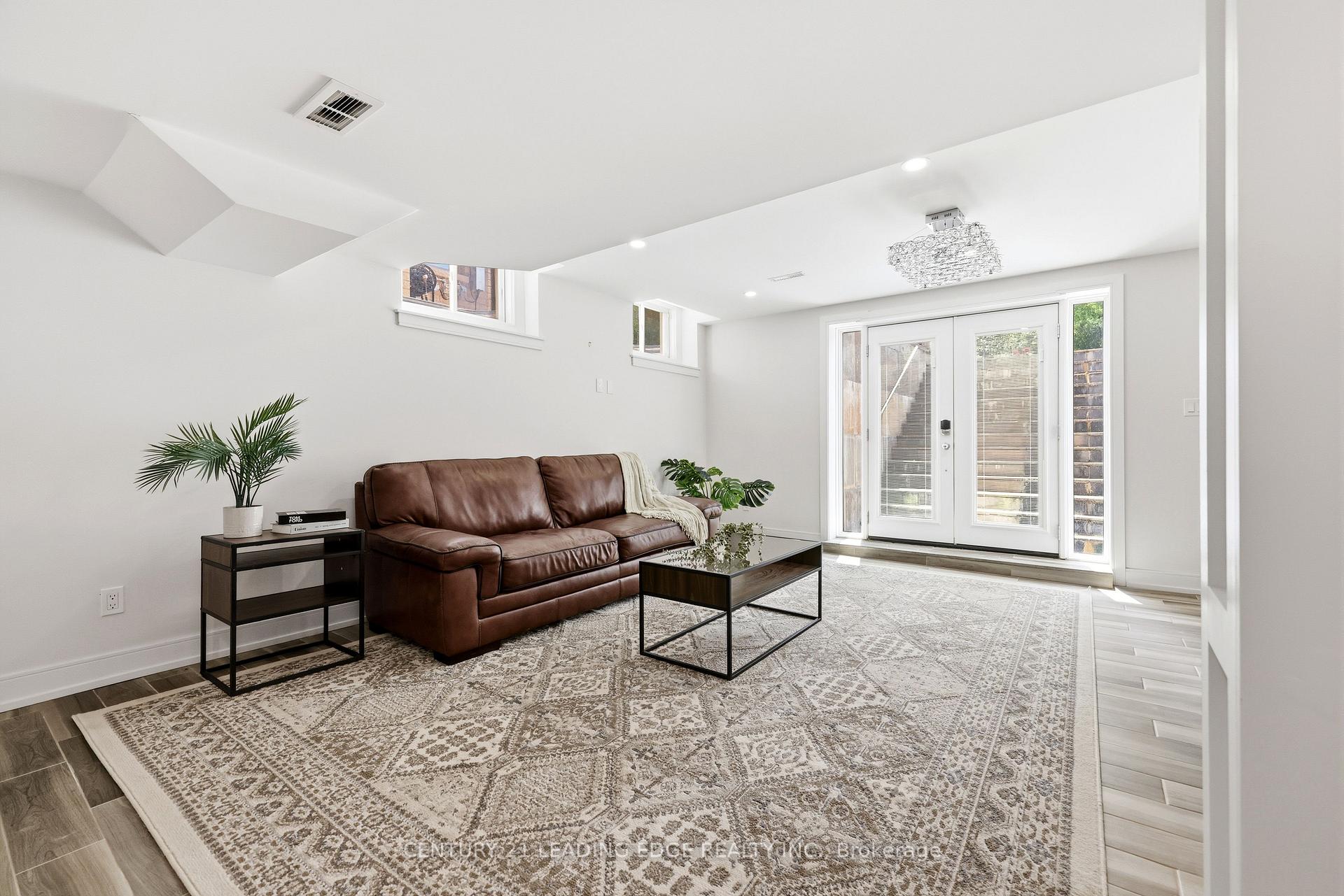 Photo 32 of 1632 Barbertown Road, Mississauga, East Credit — HOMEH