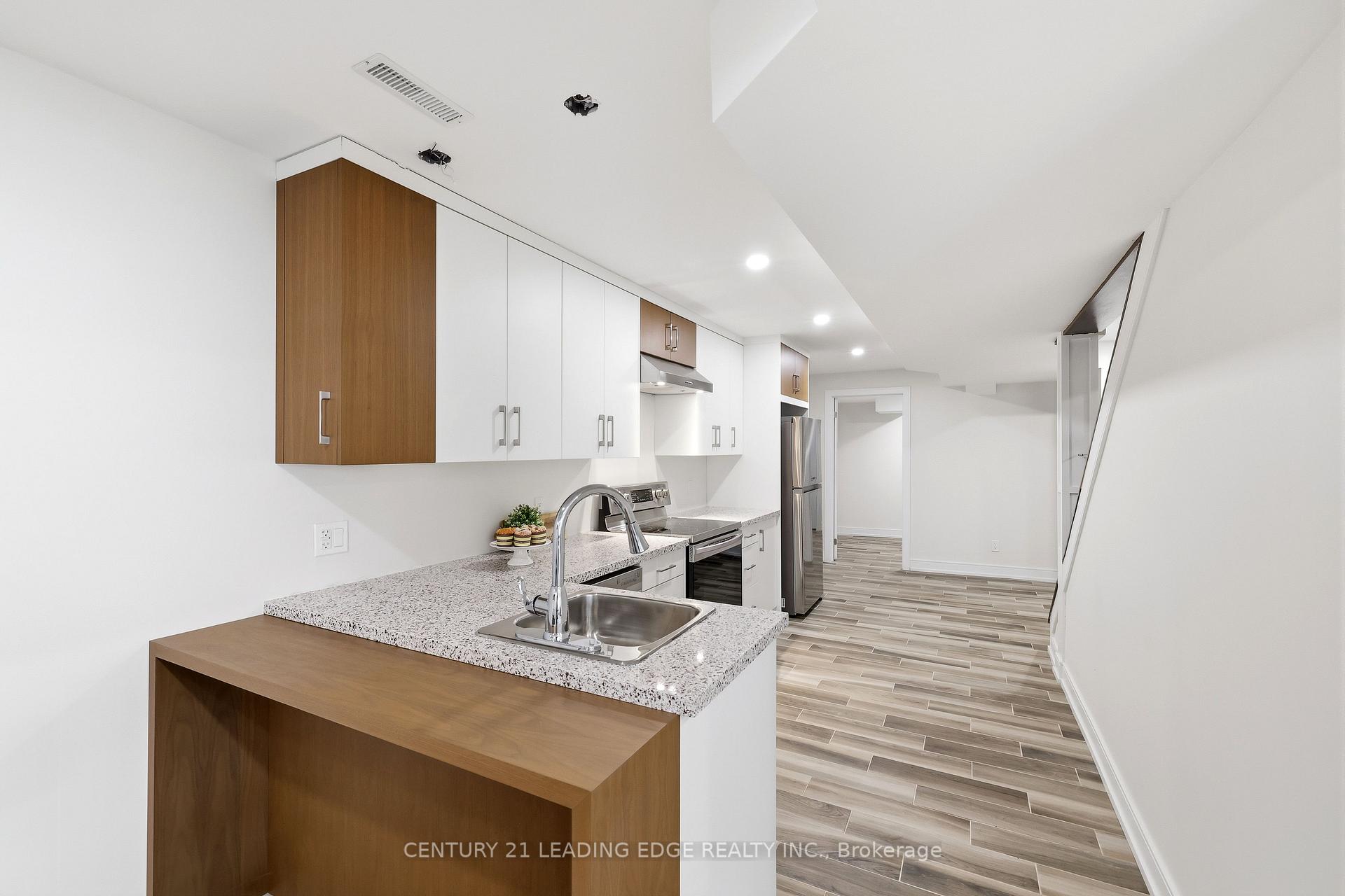 Photo 37 of 1632 Barbertown Road, Mississauga, East Credit — HOMEH
