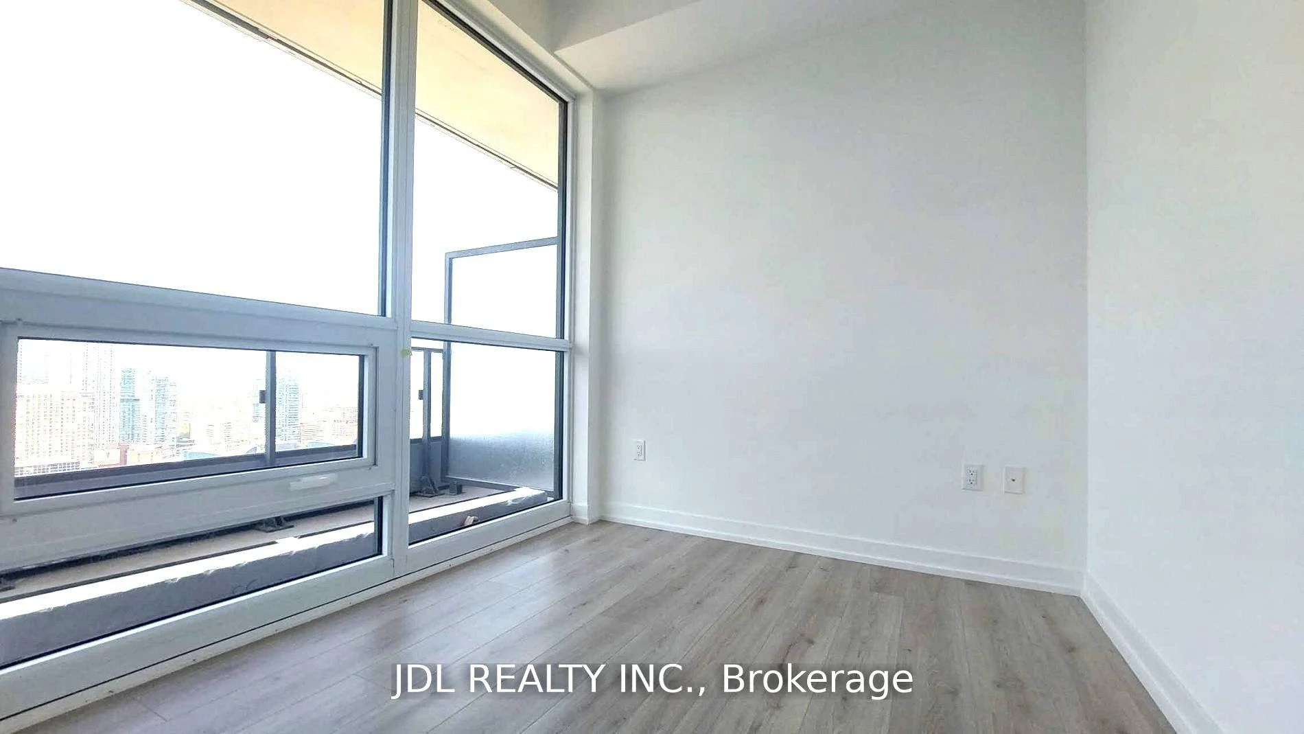 Photo 3 of Unit 3802, 395 Bloor Street E, Toronto, North St. James Town — HOMEH
