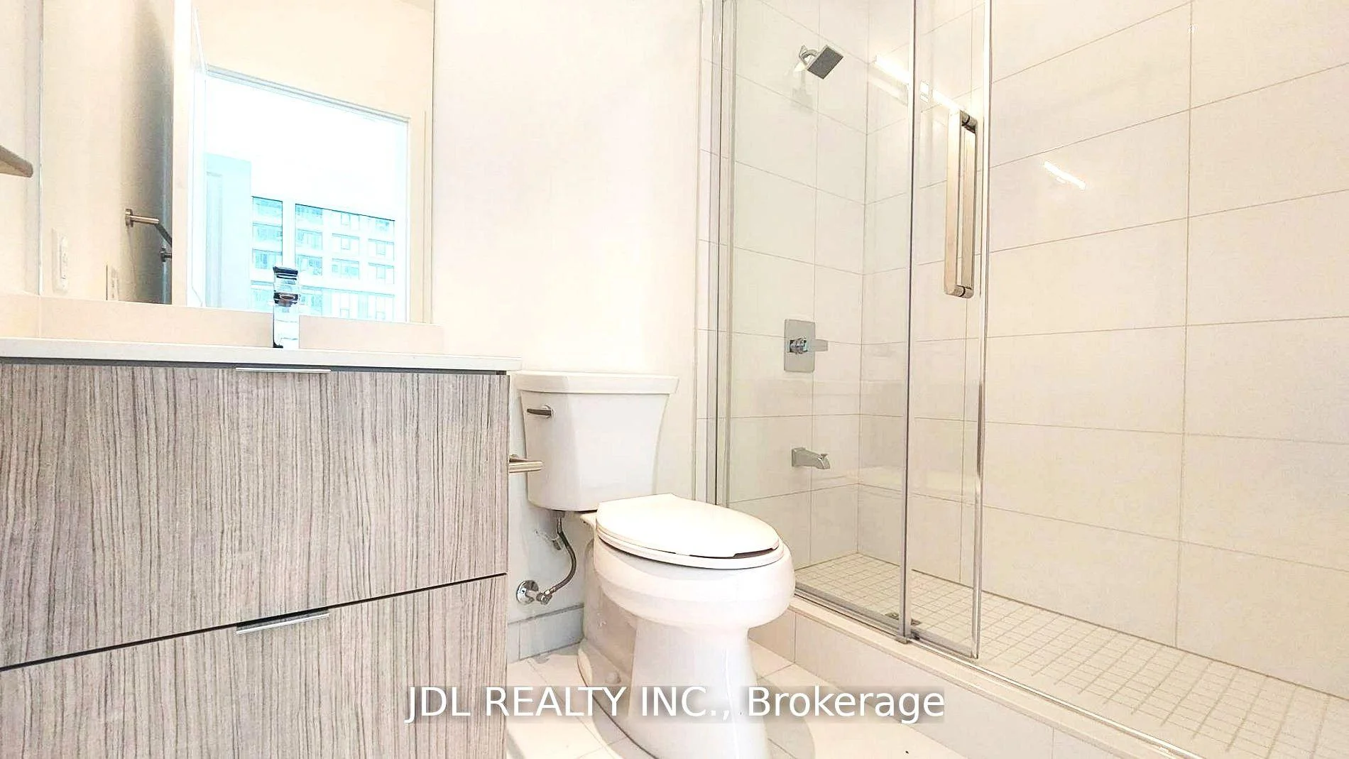 Photo 6 of Unit 3802, 395 Bloor Street E, Toronto, North St. James Town — HOMEH