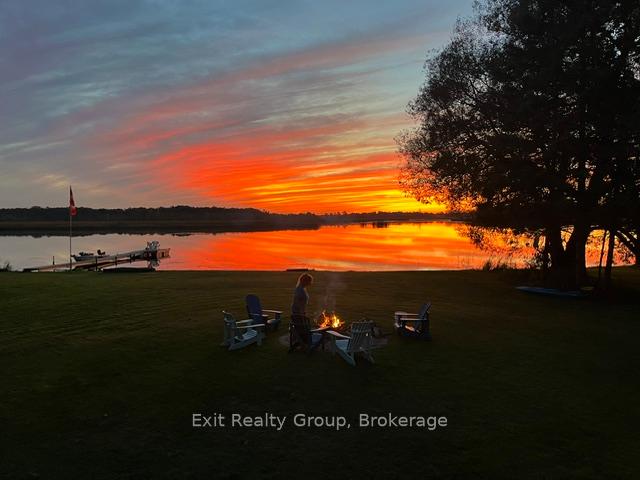 Photo 4 of 14 Cedar Lane, Quinte West, Sidney Ward — HOMEH