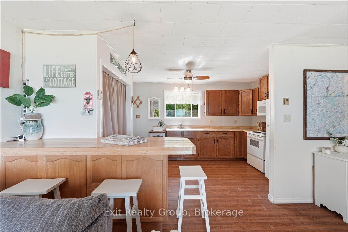 Photo 11 of 14 Cedar Lane, Quinte West, Sidney Ward — HOMEH
