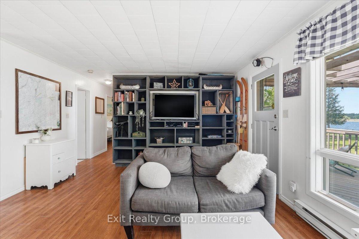 Photo 15 of 14 Cedar Lane, Quinte West, Sidney Ward — HOMEH