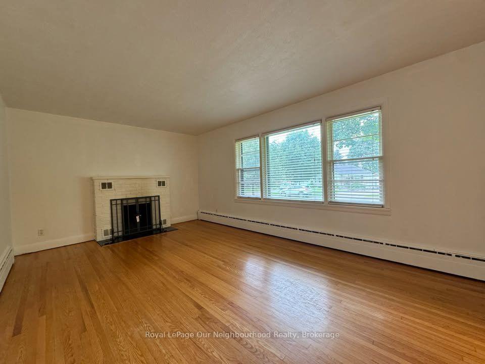 Photo 6 of Unit Main, 73 Eugenia Street, Barrie, City Centre — HOMEH