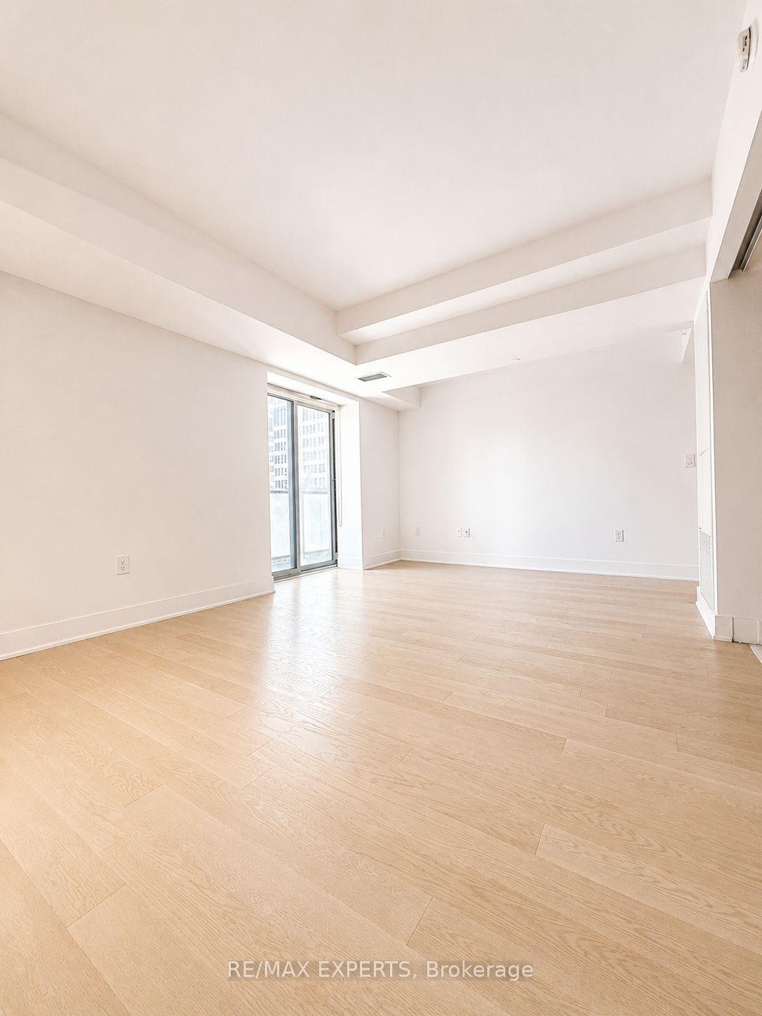 Photo 7 of Unit 412, 955 Bay Street, Toronto, Bay Street Corridor — HOMEH