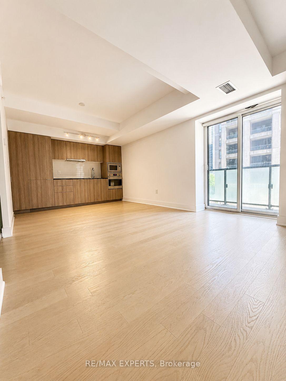 Photo 9 of Unit 412, 955 Bay Street, Toronto, Bay Street Corridor — HOMEH