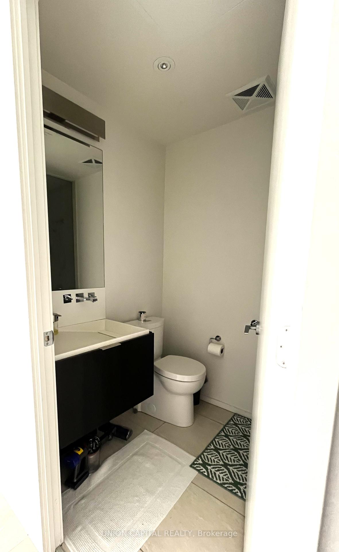 Photo 6 of Unit 1401, 101 Charles Street E, Toronto, Church-Yonge Corridor — HOMEH