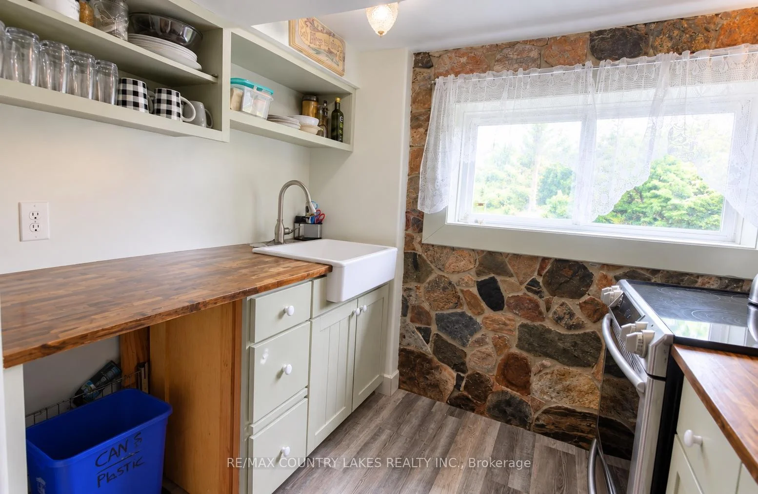 Photo 37 of 16 Hummingbird Lane, Kawartha Lakes, Carden — HOMEH