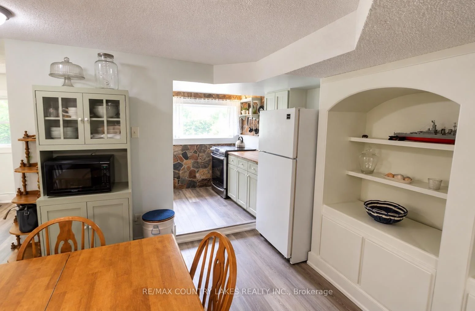 Photo 39 of 16 Hummingbird Lane, Kawartha Lakes, Carden — HOMEH