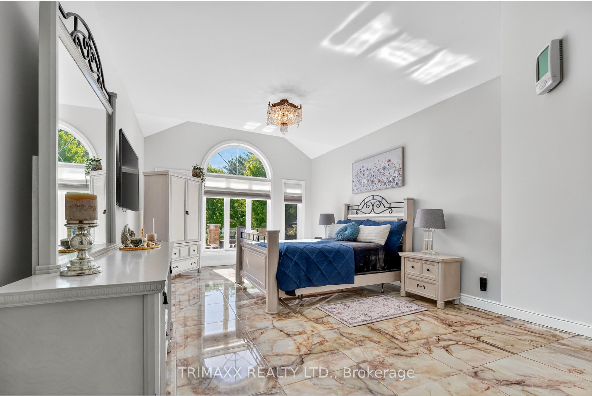 Photo 23 of 18 Walton Drive, Caledon, Palgrave — HOMEH
