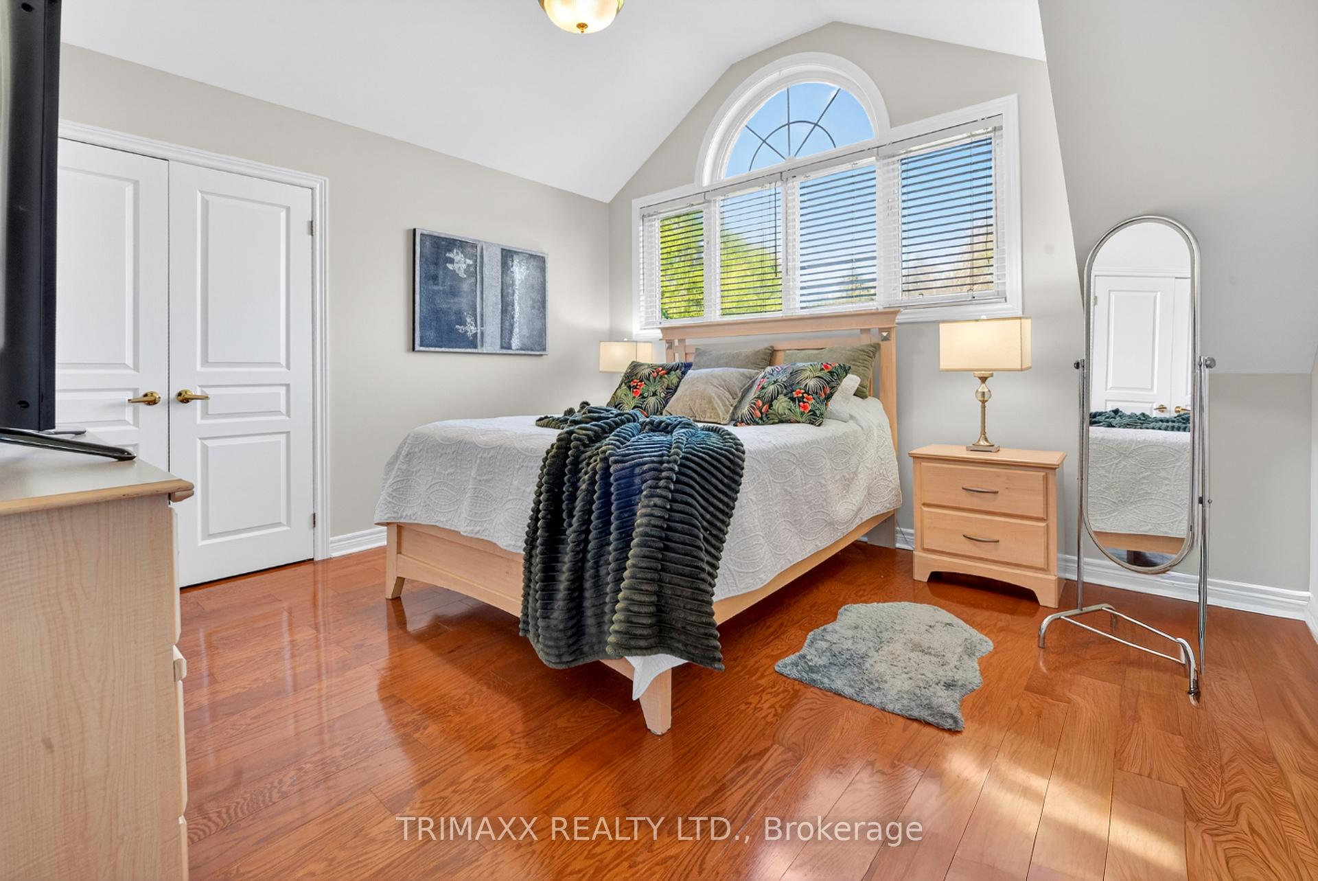 Photo 29 of 18 Walton Drive, Caledon, Palgrave — HOMEH