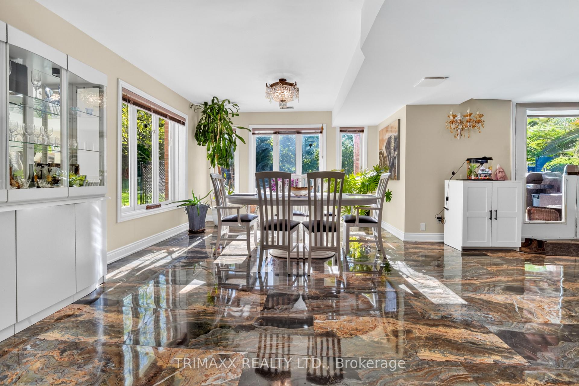Photo 34 of 18 Walton Drive, Caledon, Palgrave — HOMEH