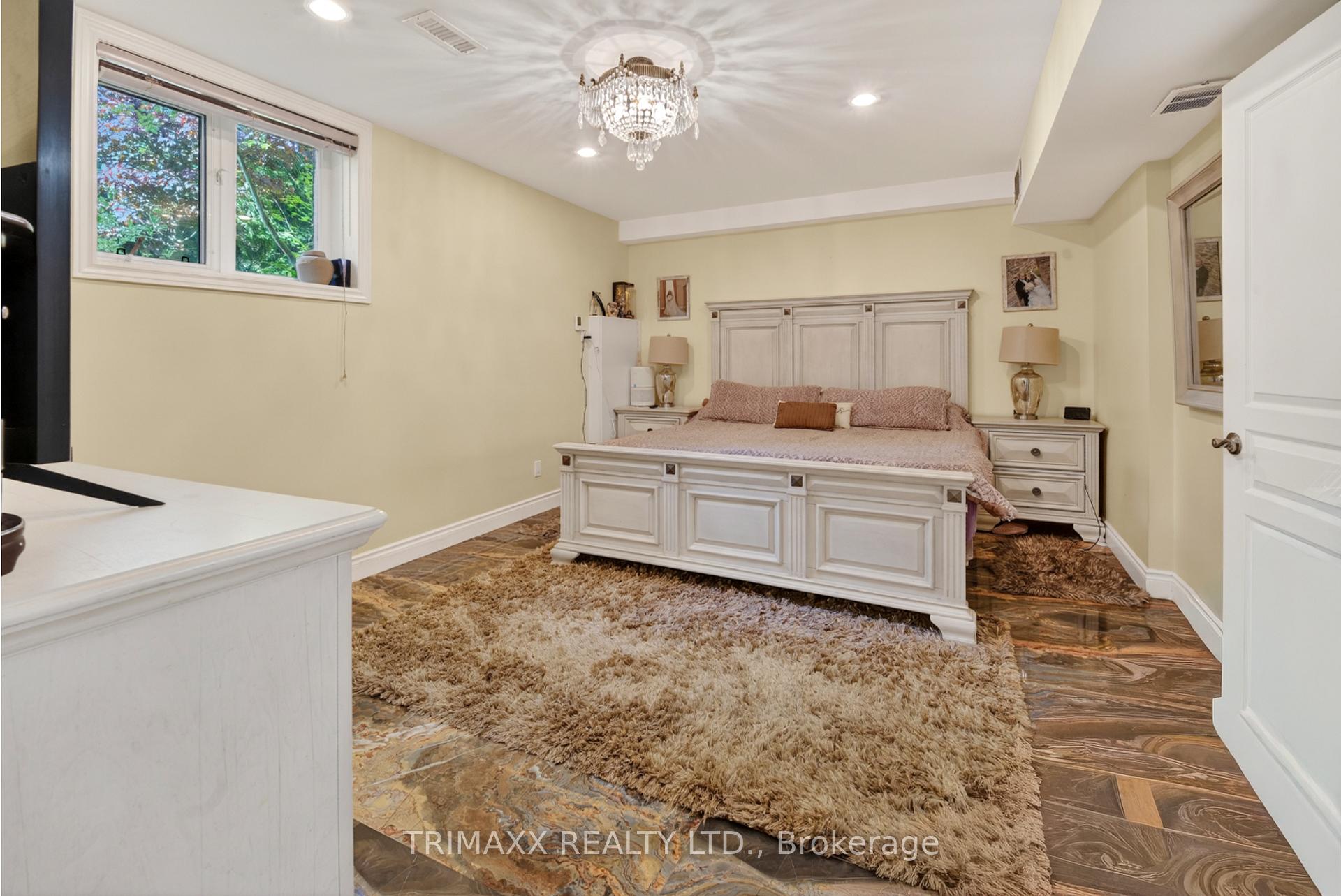 Photo 37 of 18 Walton Drive, Caledon, Palgrave — HOMEH