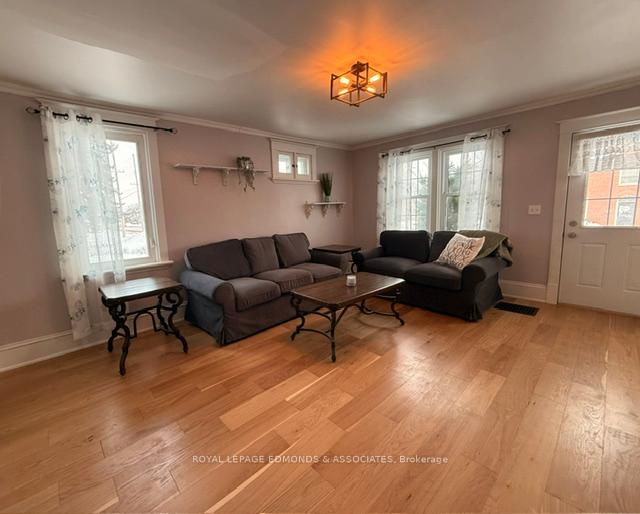 Photo 3 of 1028 Pembroke Street E, Pembroke, Pembroke — HOMEH
