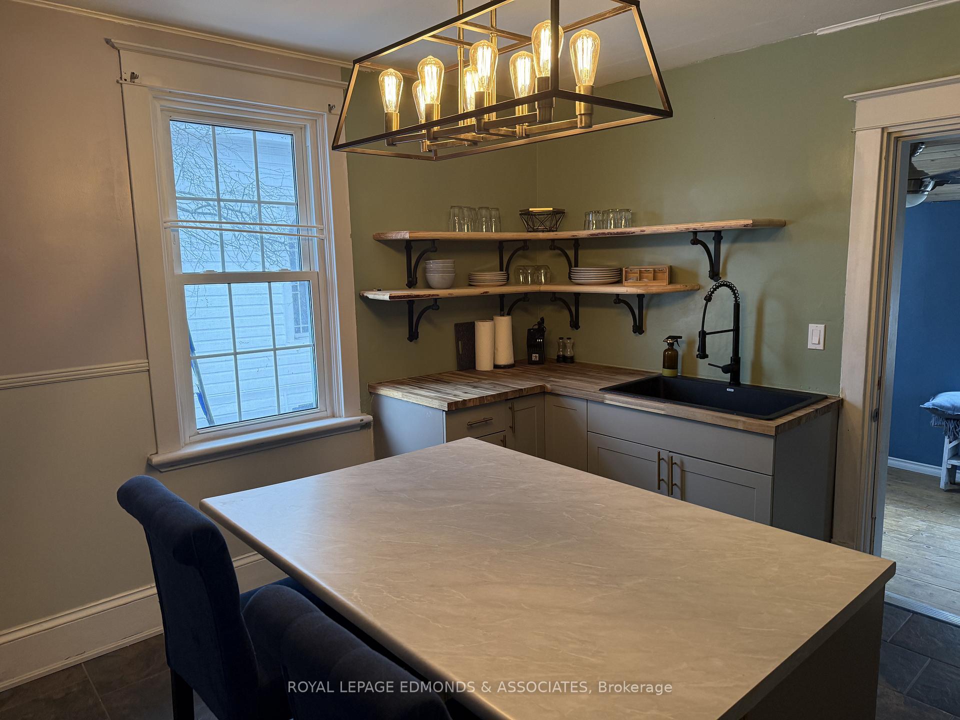 Photo 6 of 1028 Pembroke Street E, Pembroke, Pembroke — HOMEH