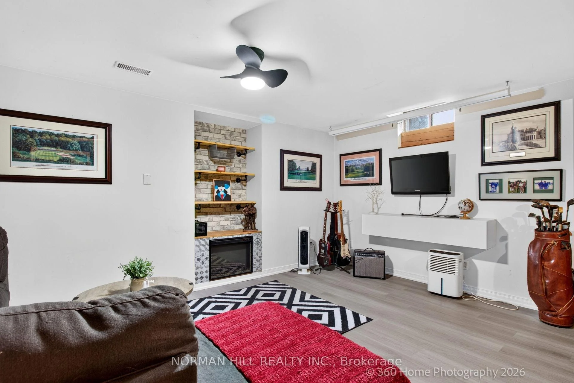 Photo 37 of 13 Eves Court, Newmarket, Glenway Estates — HOMEH