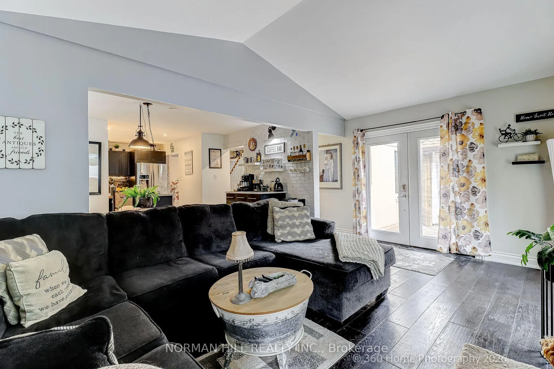 Photo 7 of 13 Eves Court, Newmarket, Glenway Estates — HOMEH