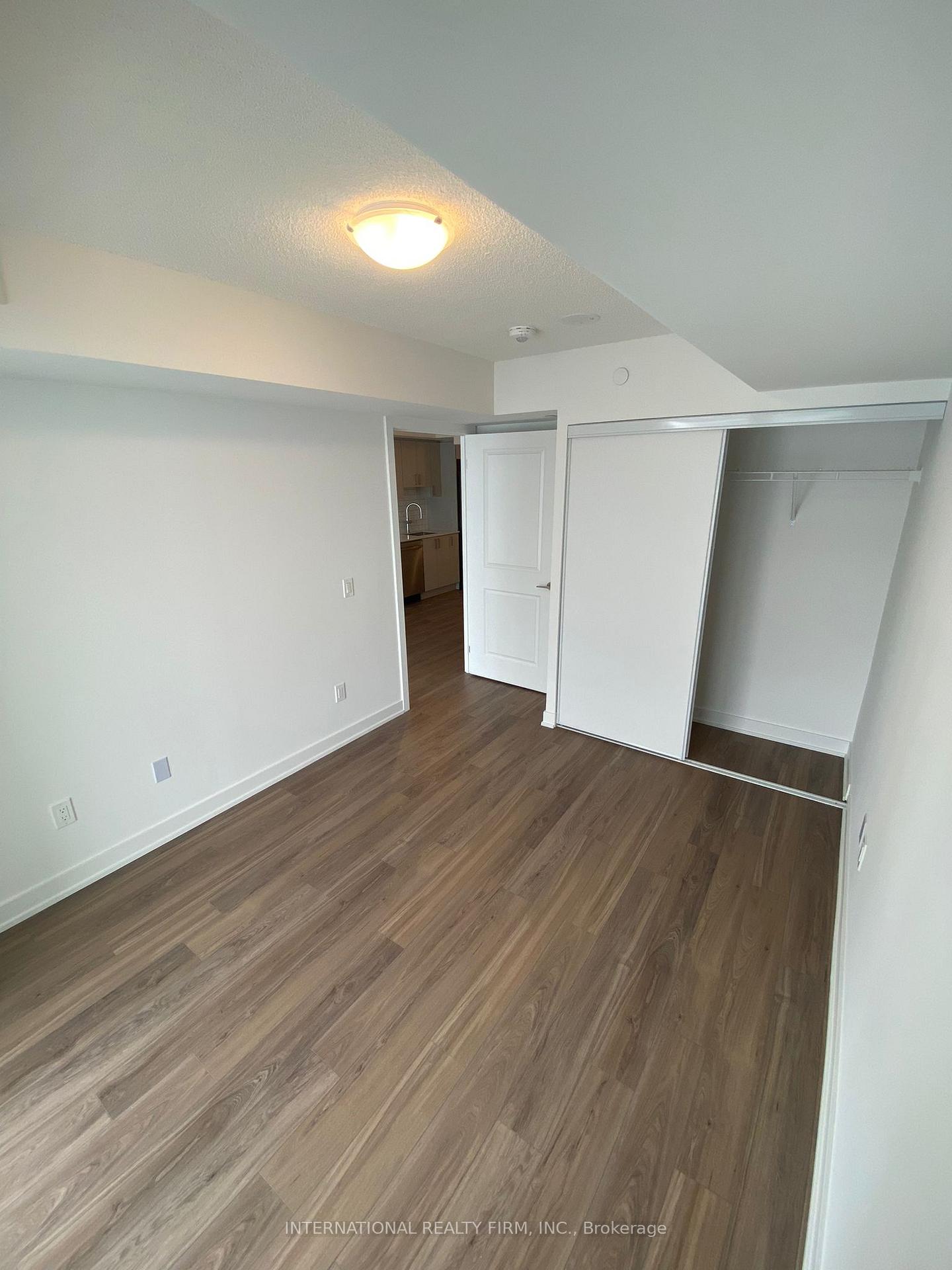 Photo 3 of Unit 1509, 1010 Sandy Beach Road, Pickering, Bay Ridges — HOMEH