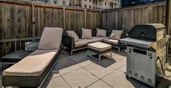 Photo 9 of Unit 7, 11 Niagara Street, Toronto, Waterfront Communities — HOMEH