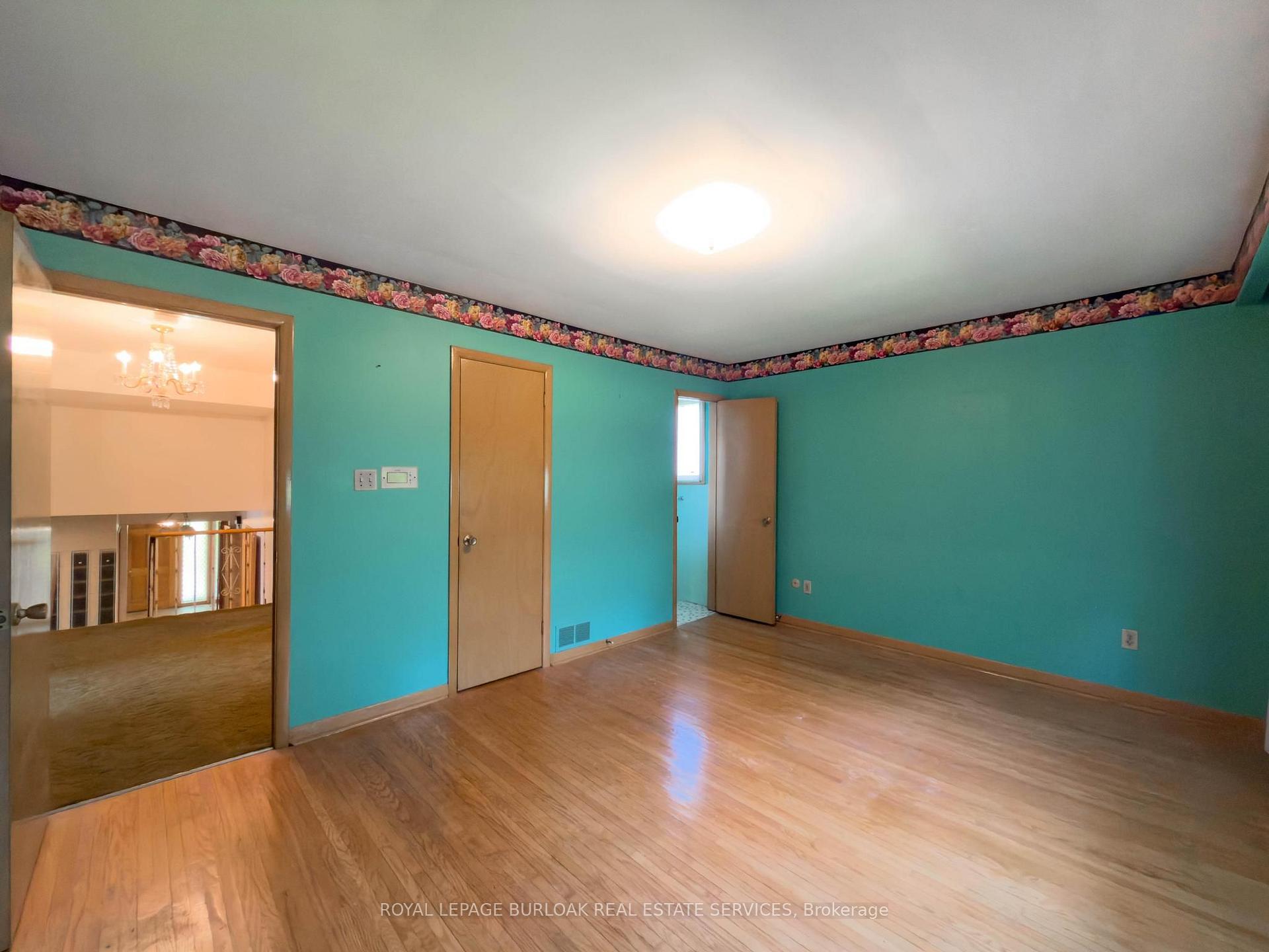 Photo 26 of 3577 Bluestream Crescent, Mississauga, Applewood — HOMEH