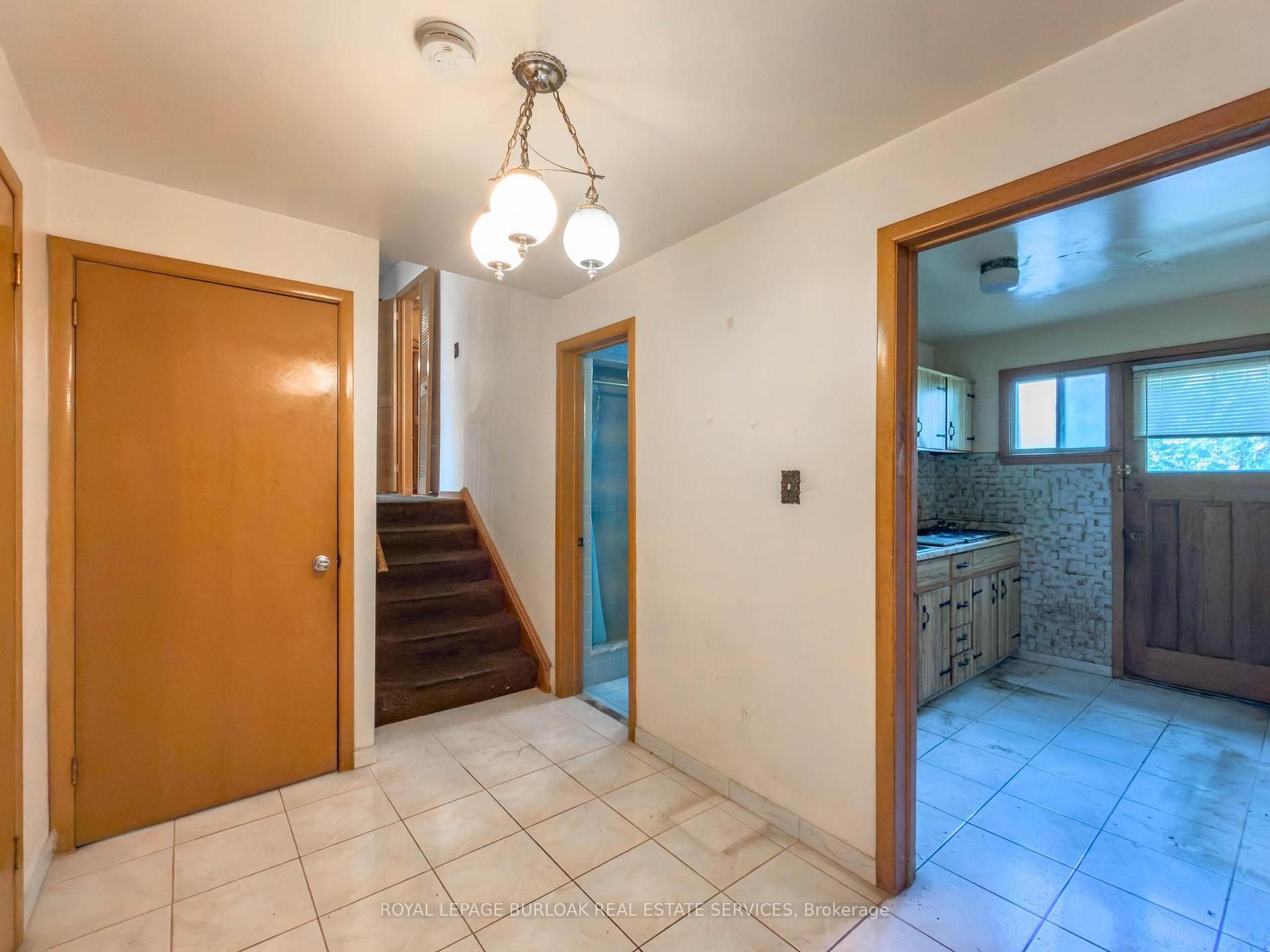 Photo 34 of 3577 Bluestream Crescent, Mississauga, Applewood — HOMEH