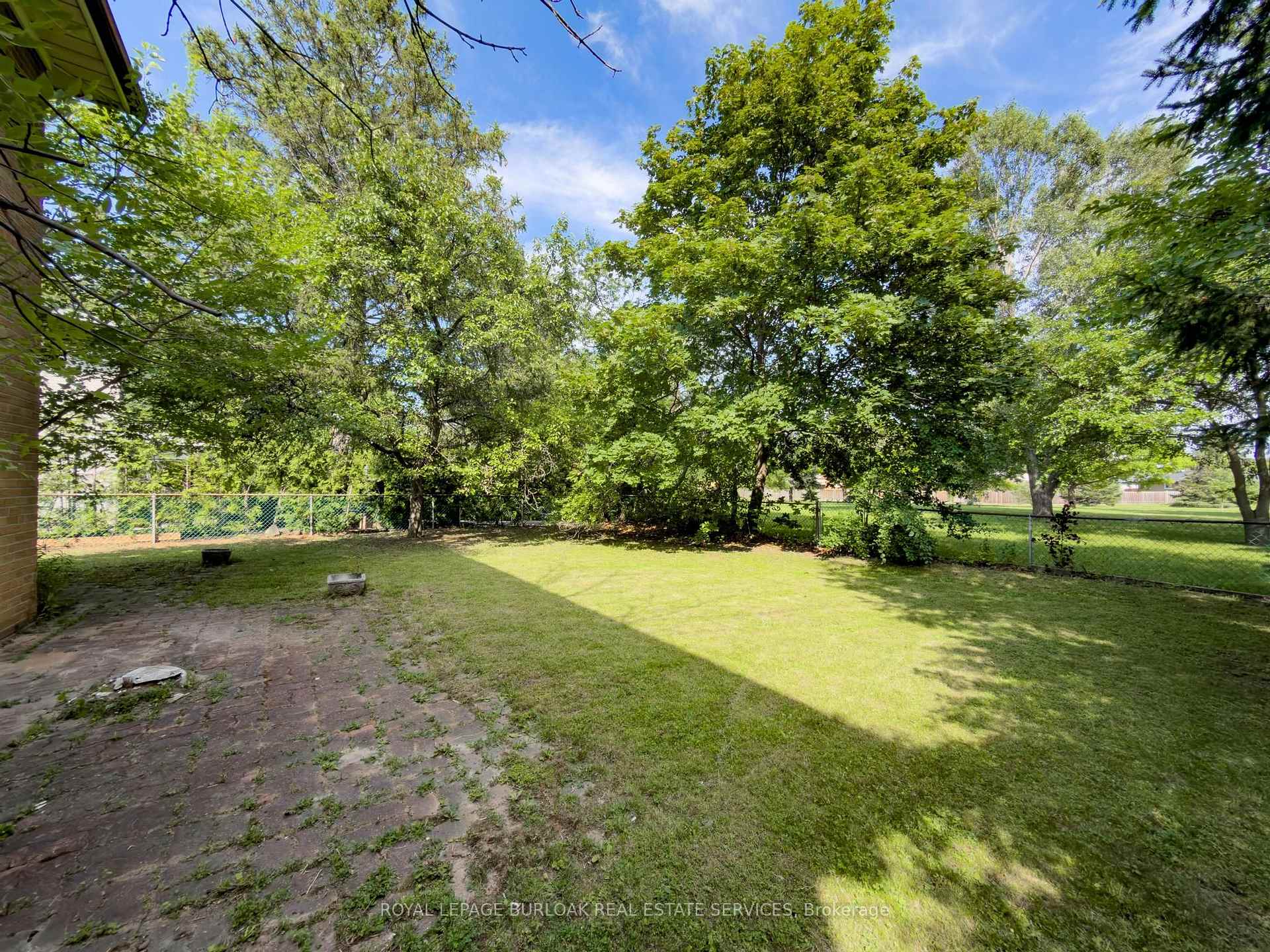 Photo 41 of 3577 Bluestream Crescent, Mississauga, Applewood — HOMEH