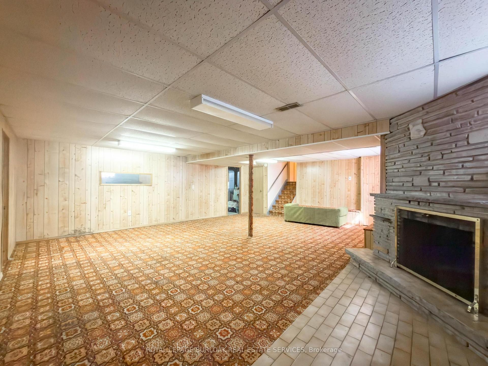 Photo 43 of 3577 Bluestream Crescent, Mississauga, Applewood — HOMEH