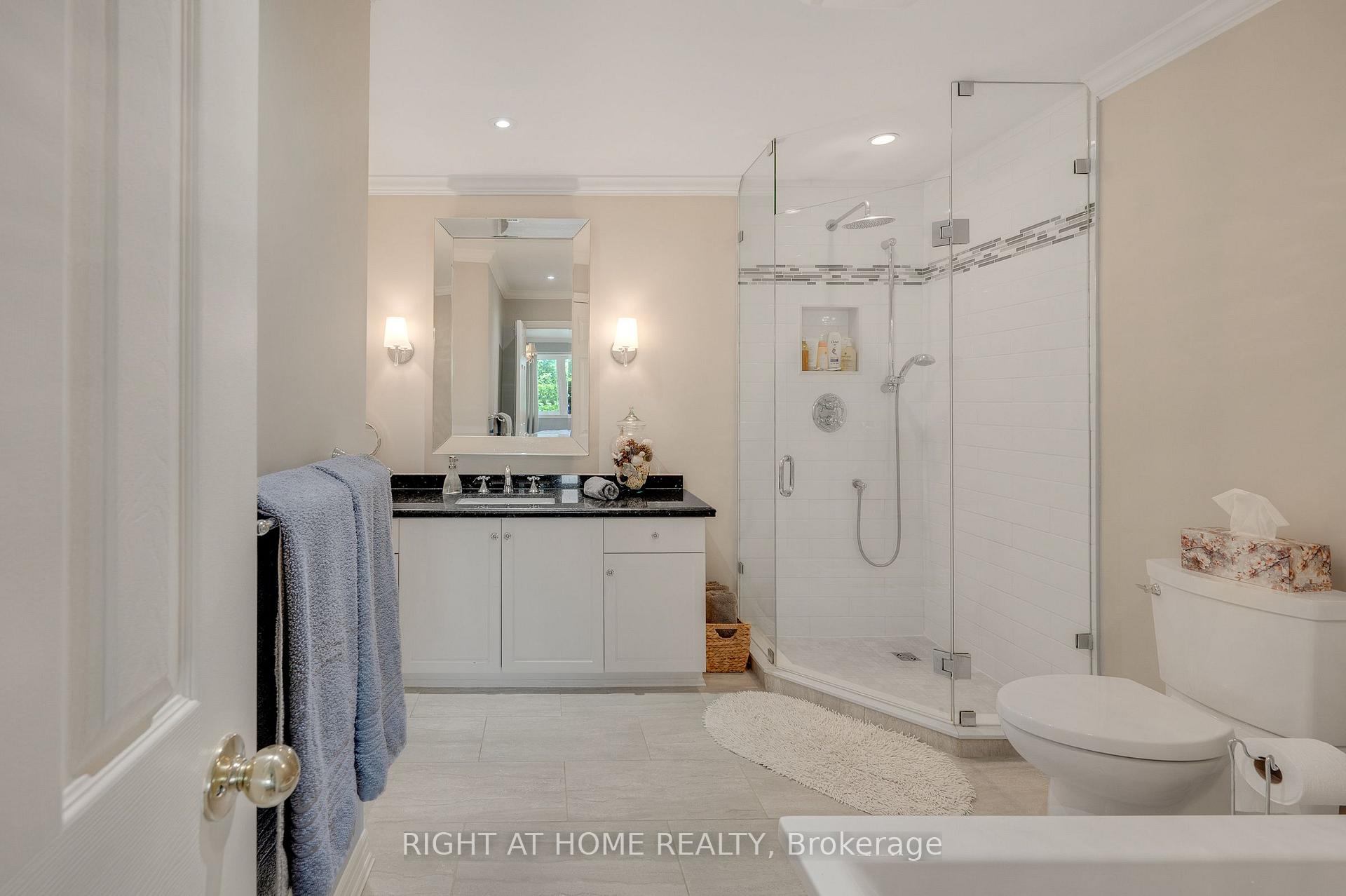 Photo 20 of 64 Foxborough Drive, Hamilton, Ancaster — HOMEH